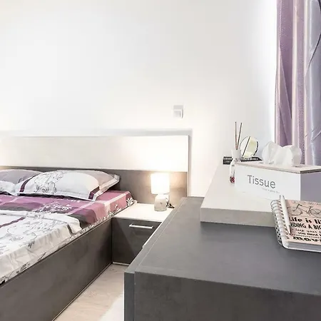 Apartment Modern & Clean 1-bedroom Flat In A Private Sarafovo Burgas